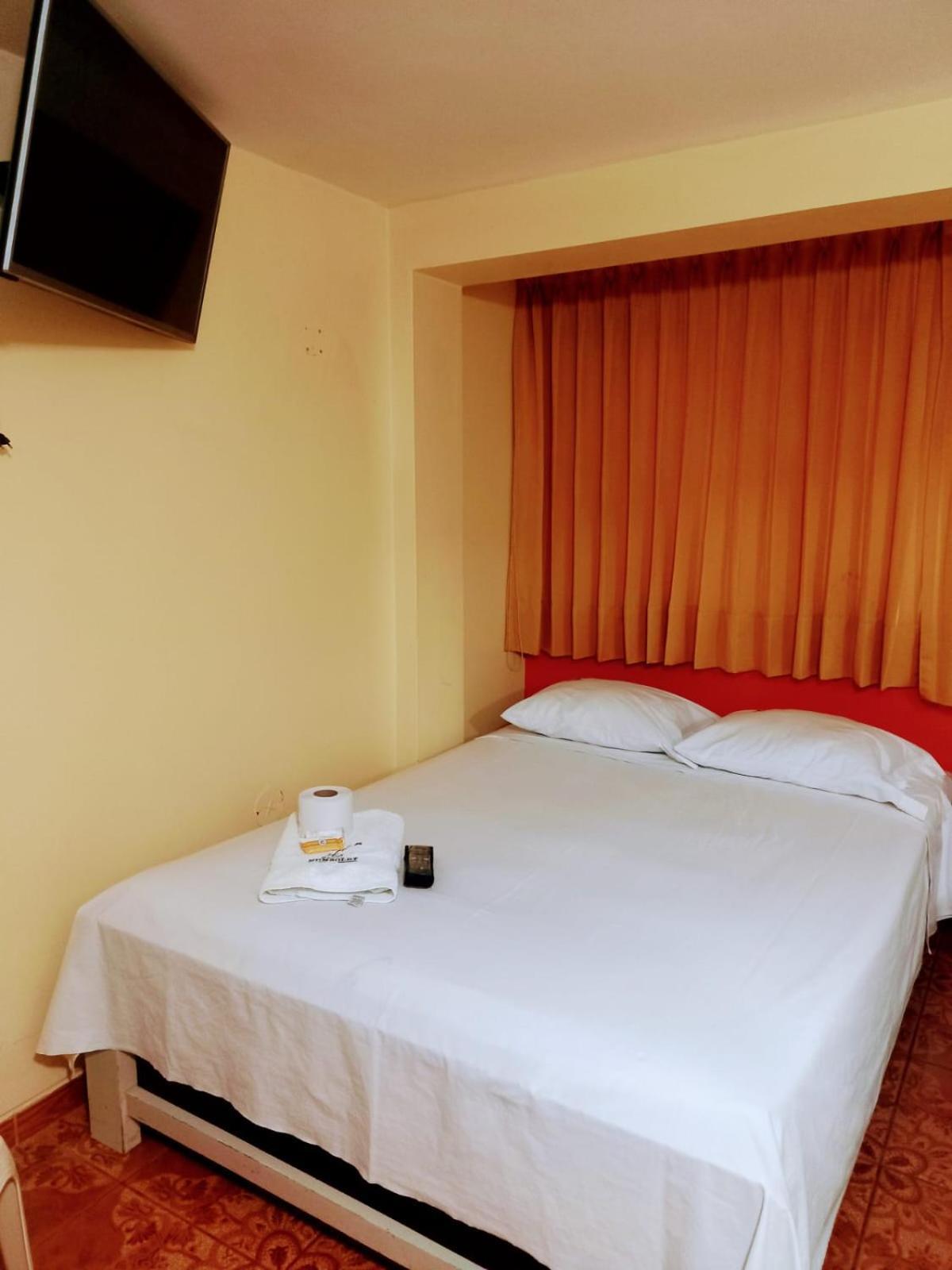Hotel Humboldt チクラーヨ エクステリア 写真